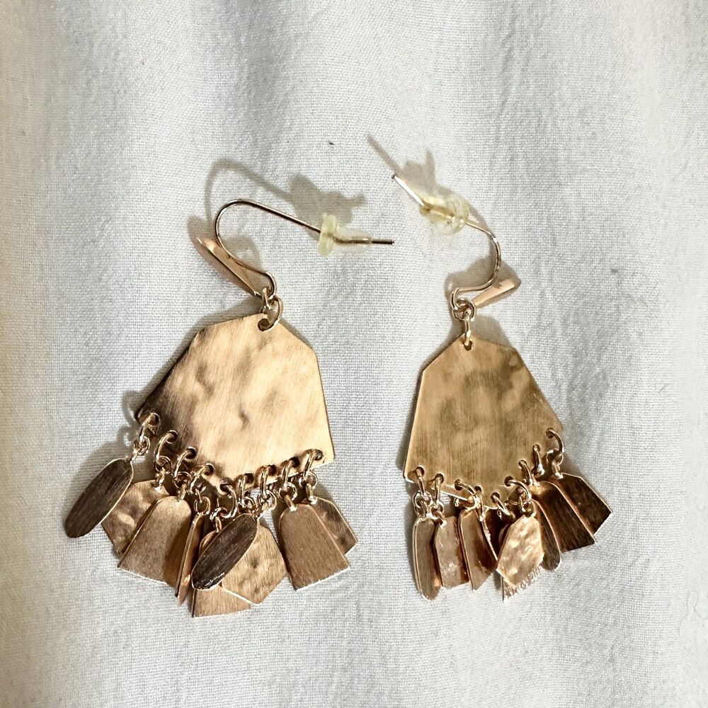 NWOT Kendra Scott Liz Statement Drop Dangle Earrings Hammered Rose Gold Fringe